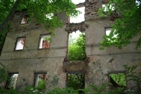 Руины дома.