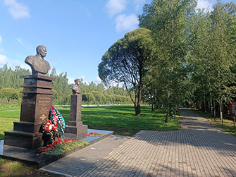 Аллея памяти десантников 6 роты