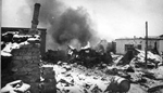 Разрушенные дома в Великих Луках. 1943 год.  